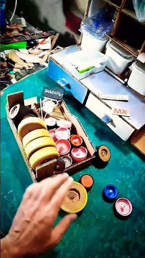 tutorial make wheel for toy cars with cardboard and bottle door