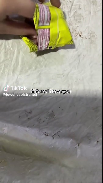 If It's Red, I Love You: A Colorful Expression