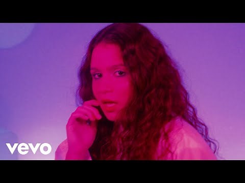 Carol Biazin - Frank Ocean (Visualizer)