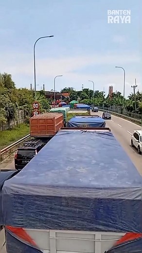 159K views · 2K reactions | Sejumlah truk kelebihan beban atau biasa...