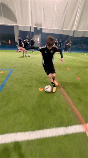 Fisico-tecnico. Velocidad y control toma de deciciones. #futbol #entrenamiento #U14