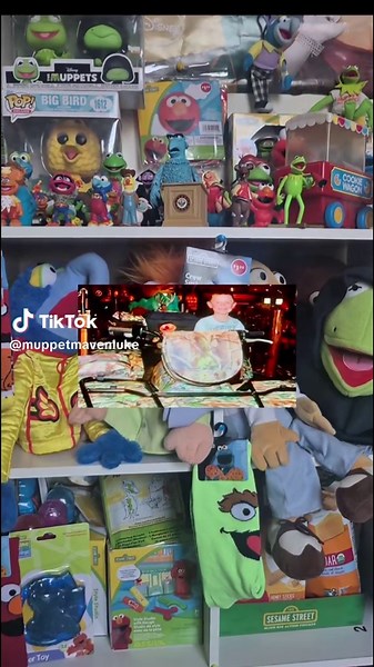 A Wonderful Muppet Reunion...#Shorts #Muppets #sesamestreet #reels #fyp #ernie #reunite #tiktok #videos #viral #jimhenson