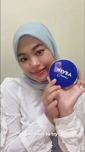 I quickly fell in love with this NIVEA Crème after purchasing it! The intense moisturising effect can be used on both your body and your face! The NIVEA Crème is dermatologically tested and approved, so you are in good hands. It is so affordable that you must try it! Thanks @bamboo.mama for the recommendation! #NIVEACreme #myNIVEA | NIVEA