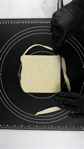 A simple guide to making a defined chicken pie