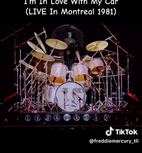 Queen - I’m In Love With My Car (LIVE In Montreal 1981)