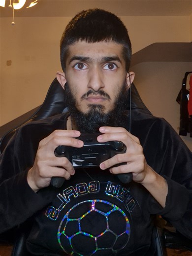 my phone still charging 🔋 📱 #fyp #phone #relate #gaming #charging | phone charger