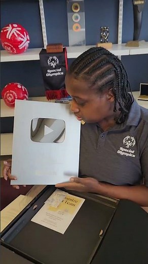 Unboxing Special Olympics' Silver Creator Award!