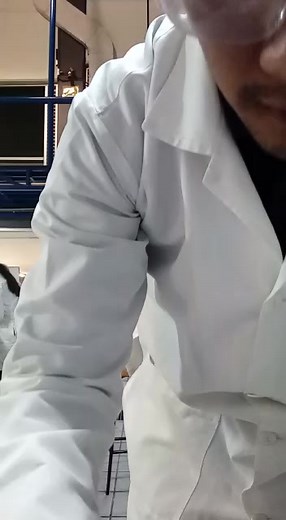 Química en el Laboratorio: Experimentos Interesantes