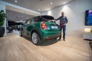 Mini (2021). Citadine et Cabrio restylés à partir de 20 900 €