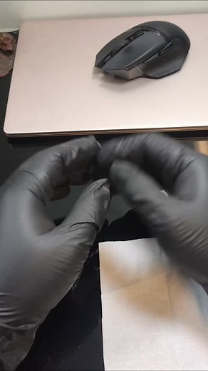 Comenzamos la semana con este Megaminx Egg, que ya está listo para recibir sus stickers tipo arcoíris metálicos, como los que uso en mis otros modelos. Este tipo de acabado hace que cada giro resalte con los reflejos de luz 💫✨. Pronto estará terminado y listo para mostrar el resultado final. #megaminxegg #pentacleegg #customcube #puzzlemod #rubikscube #cubemod #speedcubing #kathanymods #mirrorcube #cubers #puzzleart #handmadepuzzle #parati #fyp | JGOM