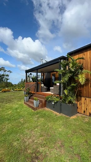 This stunning off grid tiny home is a real beauty | Container Home