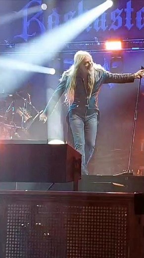 Marko Hietala - Ensimmäinen joulu