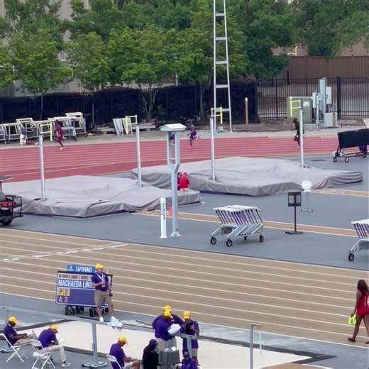 255K views · 2.6K reactions | Jelani Watkins wins the 200m 磊 ⏱️ 20.87 seconds (+1.2 m/s) | LSU Track & Field | Facebook