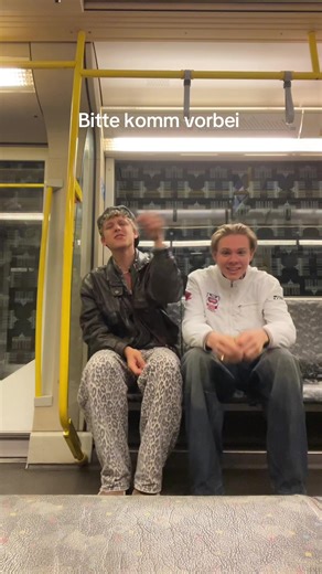 Discover the Emotional Depth in 'Schmetterlinge im Bauch'