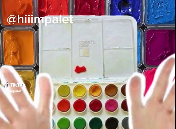 Exploring Creative Emoji Art with Palettes