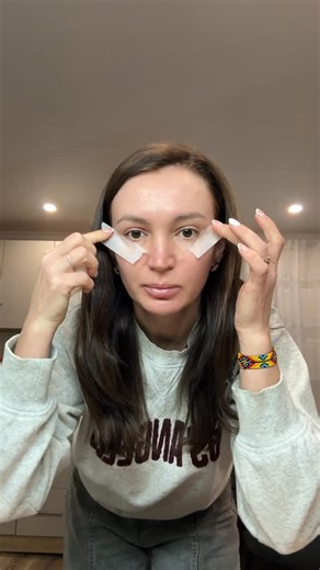 Тепличний бізнес | Овочі | Квіти | Рецепти on Instagram: "Я не люблю витрачати багато часу на макіяж тому користуюсь цим лайфхаком 👌"