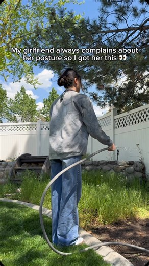 Posture Luxe on Instagram: "Ditch the slouch! 👉 @luxe.posture This clever little device is your new BFF - vibrating to keep you upright and pain-free 💕"