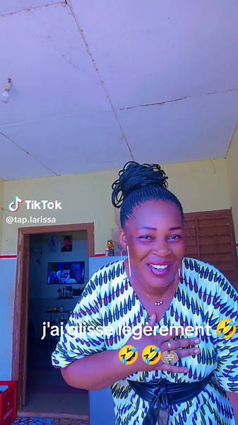 Vidéos de Tapé Larissa (@tap.larissa) avec son original - jesustaimee4