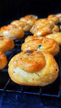 The Best Buttery Garlic Knots | Easy Homemade Garlic Knots | Kitchenstagram