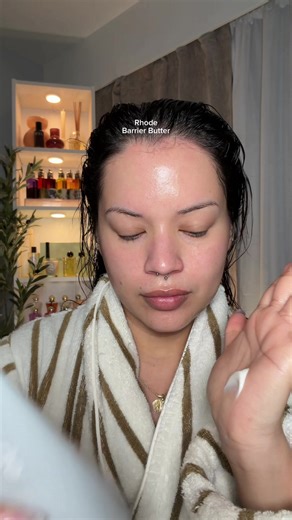 A good everything shower right before bed is the most relaxing!! Yes, I use two hair serums cause I’m extra. I’m also really loving the Mane metal bristle hairbrush to detangle my hair and it also gives a really nice scalp massage to stimulate blood flow which aids healthy hair growth. @Dr. Dennis Gross Skincare @imfrom_us @anua_global @rhode skin @Naturium @Donna Karan Beauty @CÉCRED @Kérastase @Crown Affair @Mane by Jen Atkin Morn to Dusk by @Eau d’Italie is available at @Scent Splitwith karla