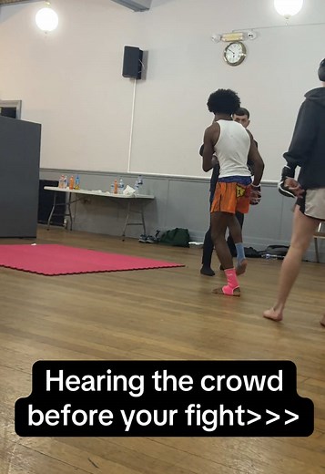 Understanding Crowd Reaction Before MMA Fights