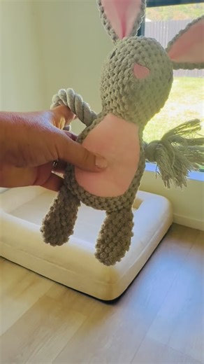 Cutest Little Bunny You Ever Did See! 🐰💖 Meet your pup’s new best friend — a snuggly, squeaky bunny designed for endless fun! 🪢 Rope arms that pull through the body 🥕 Crunchy legs and ears for that irresistible crinkle 🐾 Perfect cuddle size for your fur baby Whether it’s playtime or nap time, this bunny’s always up for the job! Give your furry friend the cutest cuddle buddy ever! 💕 ⸻ #dogsofaustralia #aussiedogs #aussiepets #dogtoysaustralia #petshopaustralia #dogmumaustralia #petloversaus