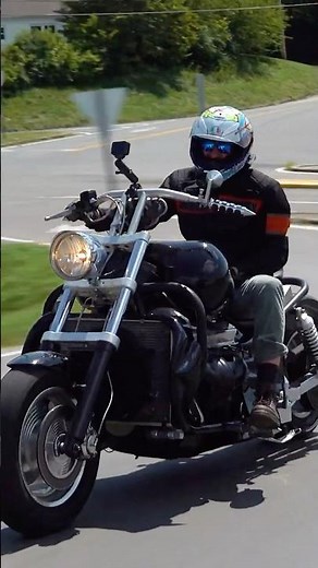 Riding a V8 Motorcycle - The Boss Hoss