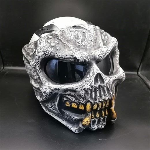 Predator Skull Motorcycle Helmet: Handmade Airbrushed Fiberglass, DOT & ECE Certified - Etsy