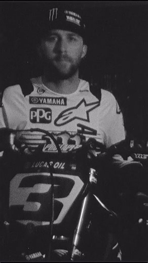 Bell Helmets on Instagram: "Engineered for champions. Worn by @elitomac 🪖Moto-10 Tomac Replica 👉Available Now"