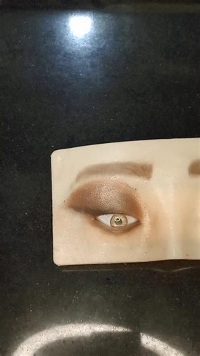 Easy eye makeup tutorial❤ #foryou #foryoushorts #foryoupage #trending #easymakeup #makeupshorts