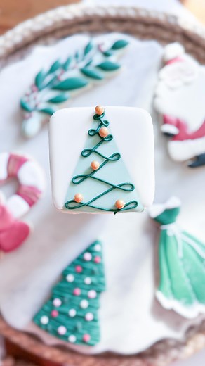 33K views · 3.3K reactions | Modern Christmas Tree Cookie A simple triangle, but make it festive.✨ Cutter Inquiries @cameliacutters #cookiedecoratingvideo #asmr #snowcookies #christmascookies #sprinkleseverywherechristmastreecookies | Oh Baby Bakery | Facebook