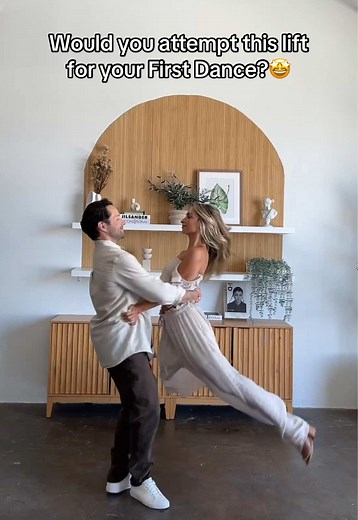 The Helicopter: Stunning First Dance Lift Moves