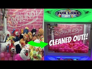 I CLEANED OUT A CLAW MACHINE!!