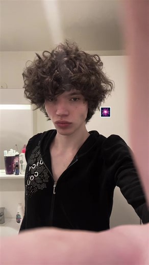 Weirdcore Dance Modeling: Unleash Your Creativity