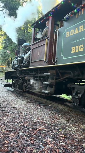 LOUD Steam Train Pulls Little Diesel ft. ‪@TrailofSteelProductions‬