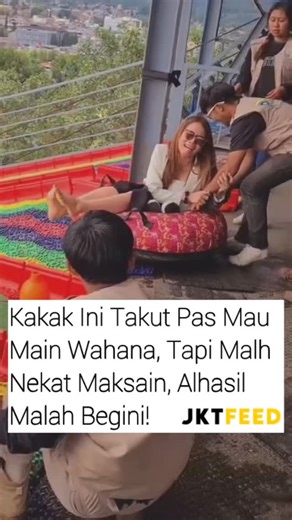 JAKARTA FEED on Instagram: "Mas nya sabar banget itu🤣🤣 (Vt/xbt.bandungtrip)"