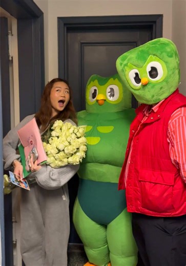 I’m actually crying. @Duolingo | valentines