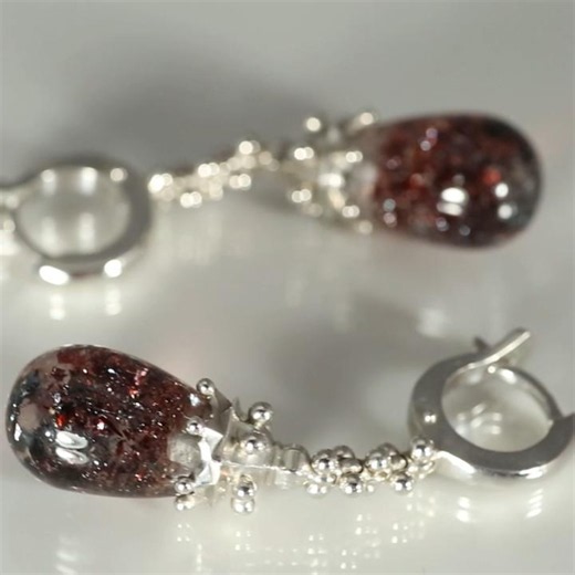 Quartz earrings with hematite and lepidocrocite