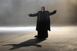 «Άνοιξε πέτρα»: Η άγνωστη ιστορία με Μαρινέλλα, Βίκυ Λέανδρος και Μοσχολιού, που ωφελήθηκε εν αγνοία της