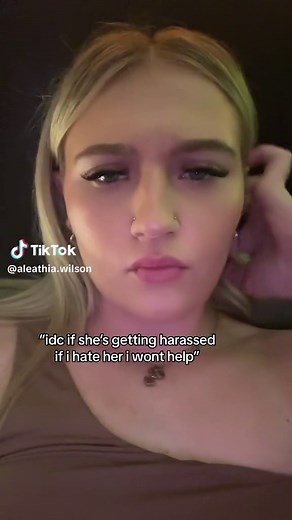 Help Despite Hate: A Complex Perspective