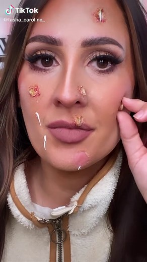 ASMR Zipper Sounds in Cozy Indoor Setting