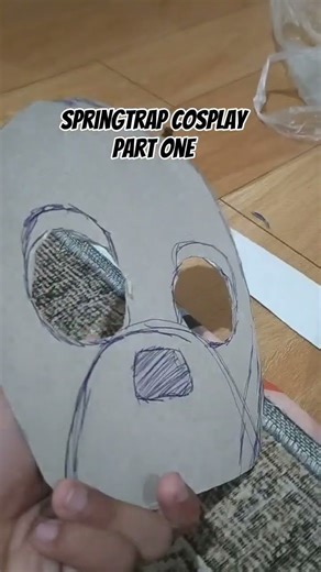 making a springtrap cosplay 😁