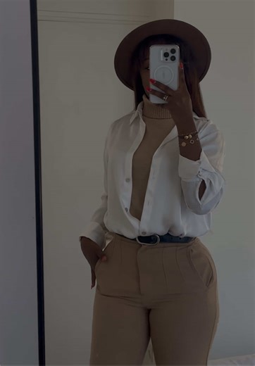 Stylish Paris Outfit of the Day Inspiration