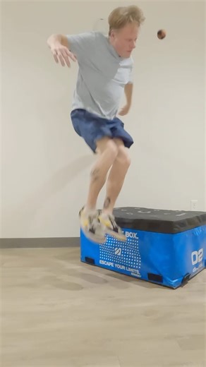 Footbag Stunt Master on Instagram: "Footbag Workout #footbag #hackysack #fitnessmotivation"