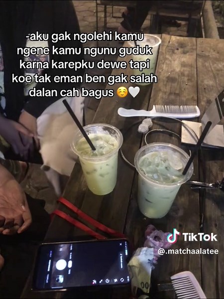 Ungkapan Perasaan dalam Bahasa Jawa yang Menyentuh