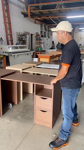 60K views · 432 reactions | Mesa funcional! Chama 15 998454562 Super prática e reforçada a partir de 1599,00 ! Você pode escolher o lado do gaveteiro  Fabricamos na cor que você precisa  | Móveis Magic Box | Facebook