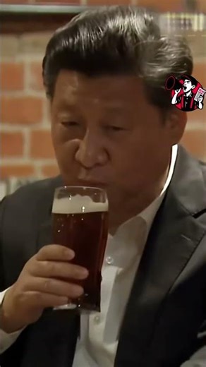 Xi Jinping y David Cameron brindaron por la amistad en un pub inglés en 2015