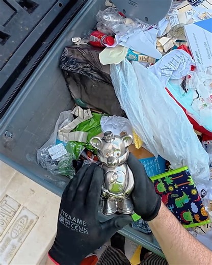 Today’s Dumpster Haul Was Insane! 😱 #dumpsterdiving #FREE | Dumpster Dazzle