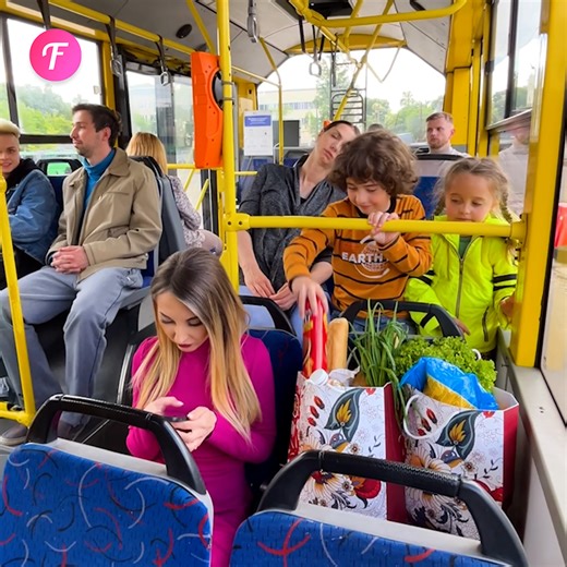 Bus scandal leads to heartwarming act | Tips & Tricks