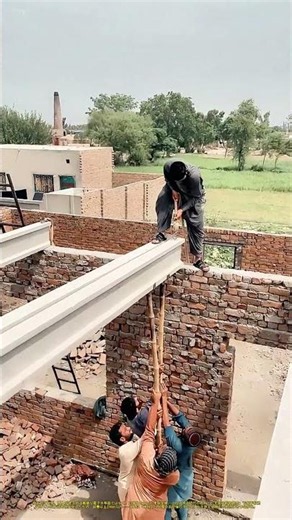 コンクリートの巨人：職人の「手作業」が生み出す驚異の垂直建築